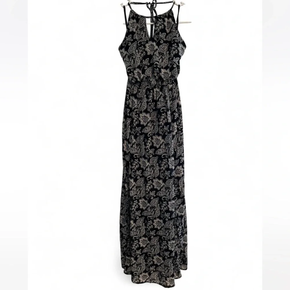 Abercrombie & Fitch - Small - Black and white floral halter maxi dress